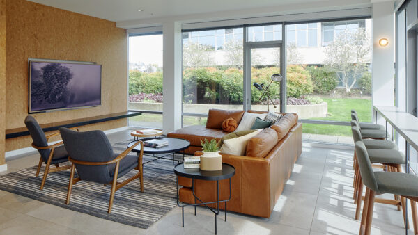 Apartment community Eco Lounge Lounge at Griffis South Waterfront in Portland, Oregon.