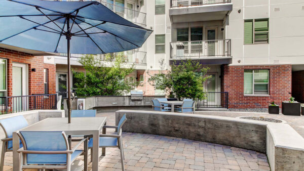 Apartment community Outdoor Lounge at Griffis Fiddler's Green in Centennial, Colorado.