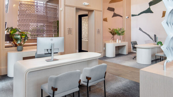 Leasing Center