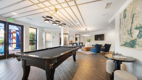 Apartment community Resident Lounge at Griffis South Bay in Milpitas, California.