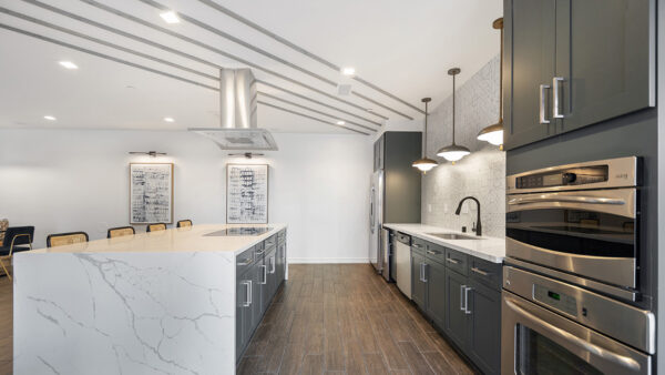 Apartment community Resident Lounge at Griffis South Bay in Milpitas, California.