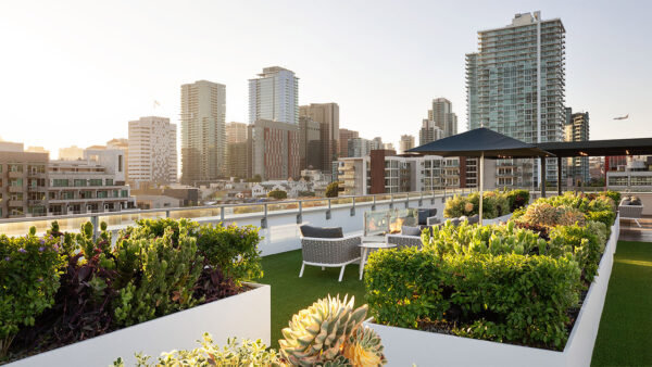 Apartment community rooftop deck at Griffis East Village in San Diego, California.